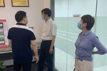 �人��Ӫ����