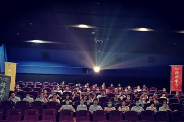 ������ʷ���ᱲ����ǿ ���� ȼ�����ȫԱ��Ӱ�˶�