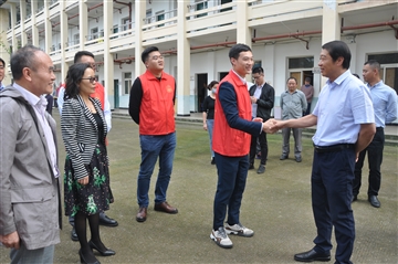 ���ذ��þ���ů�����������NG������չ�������ϰ���ο���˶�